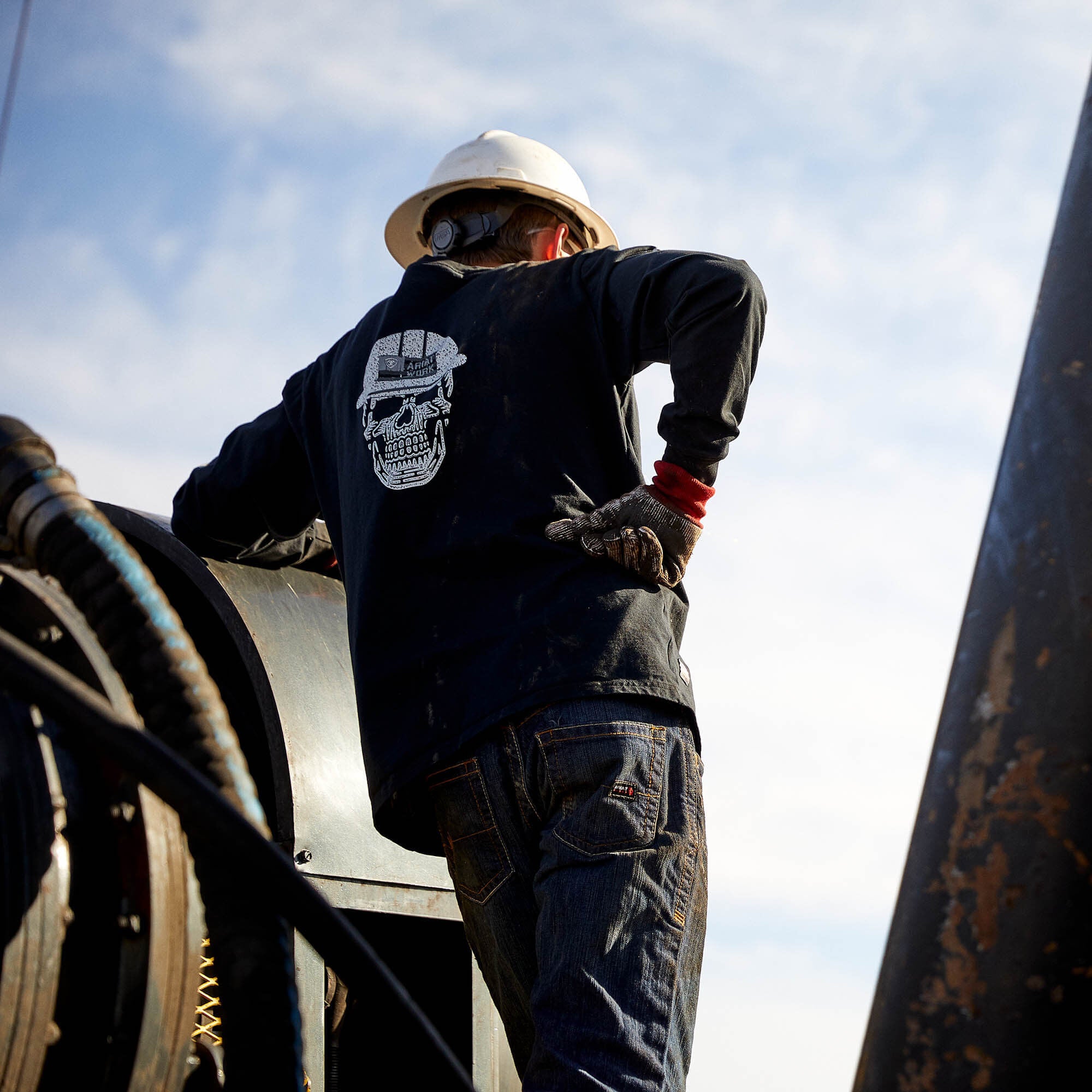 Ariat FR Roughneck Skull Logo T-Shirt For Sale
