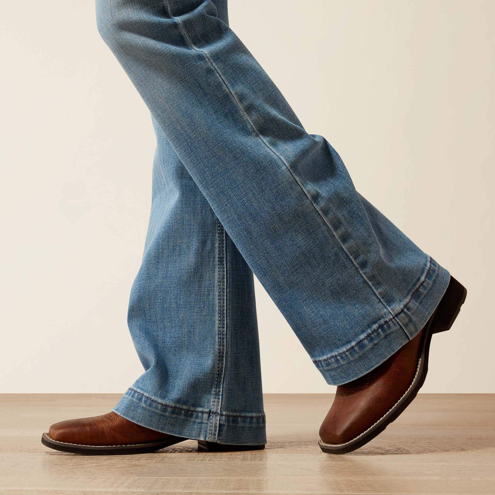 Ariat Mid Rise Giovana Leg Slim Trouser Jeans For Sale