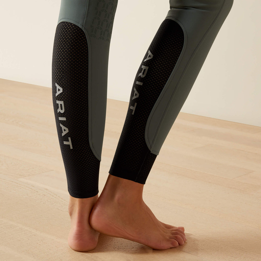 Ariat Tri Factor Vivacity Heat Half Grip Breech Outlet