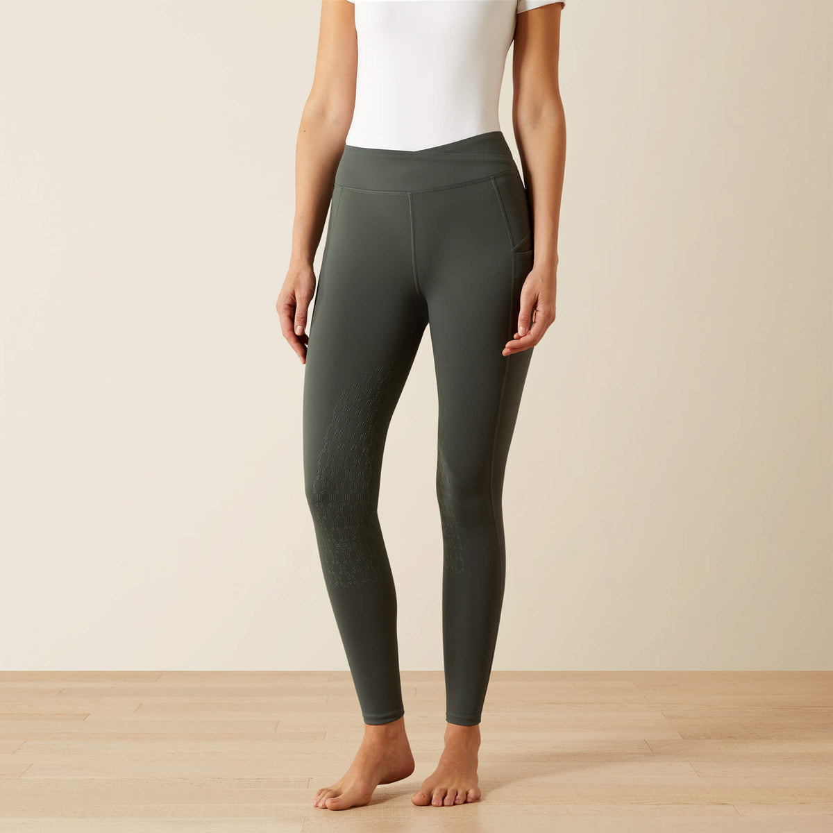 Ariat Avail 2.0 Half Grip Tight On Sale