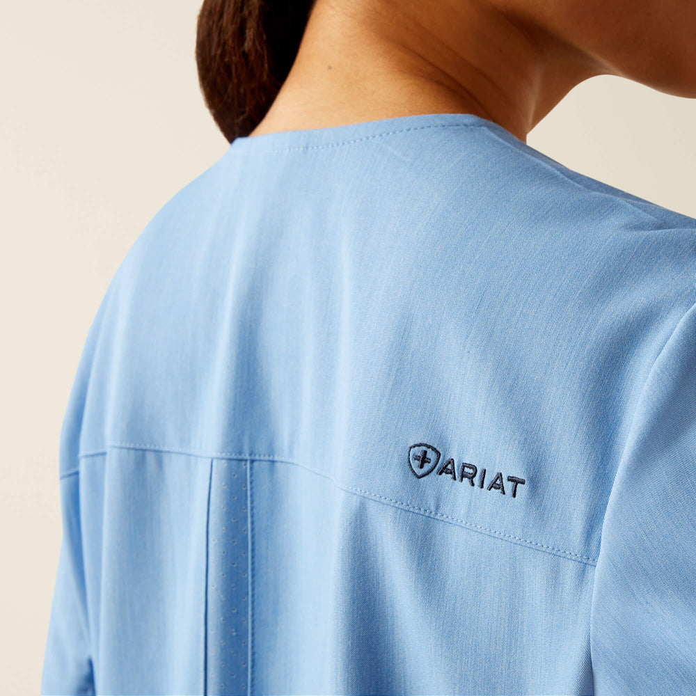 Ariat Clara 6 Pocket Scrub Top Outlet