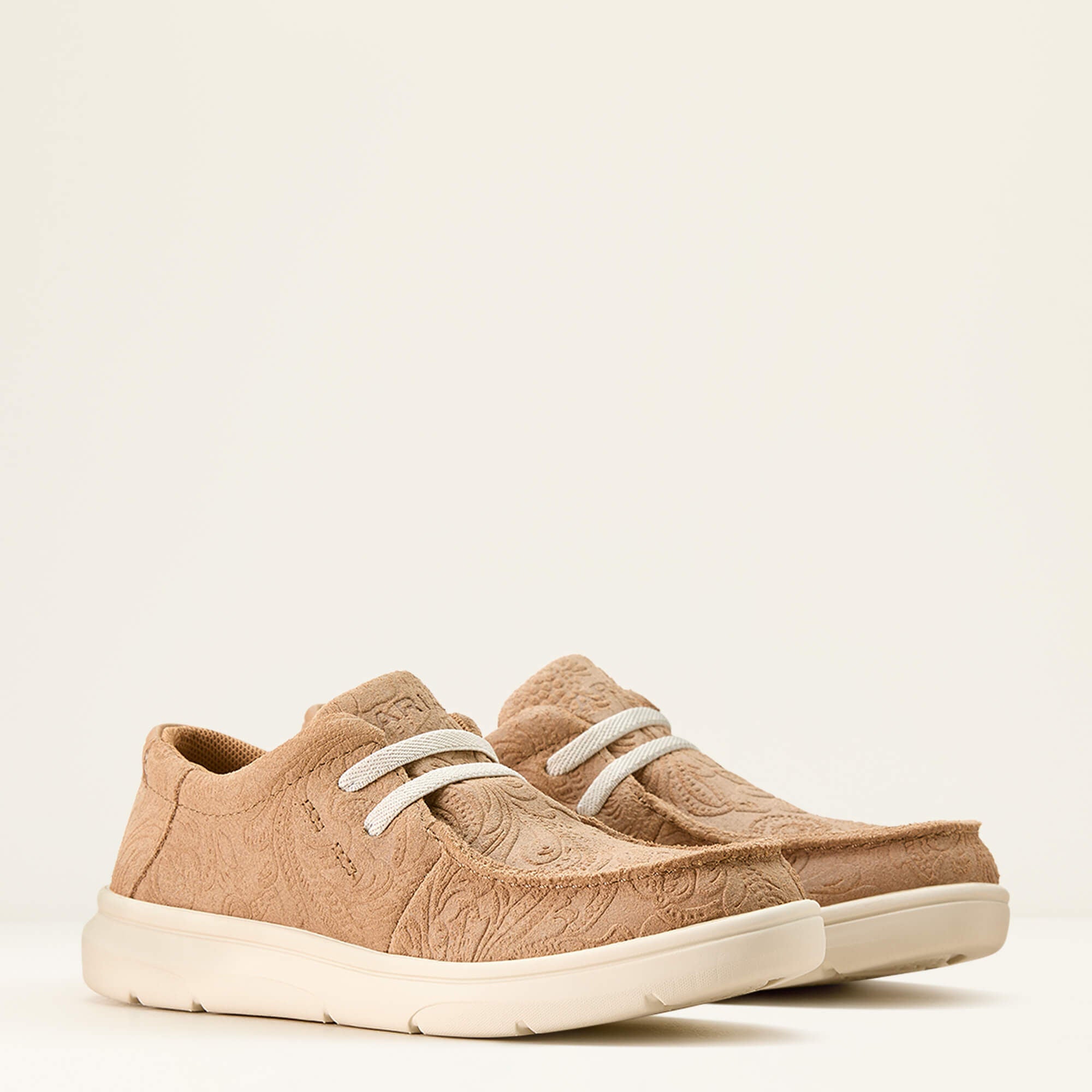 Ariat Hilo Online